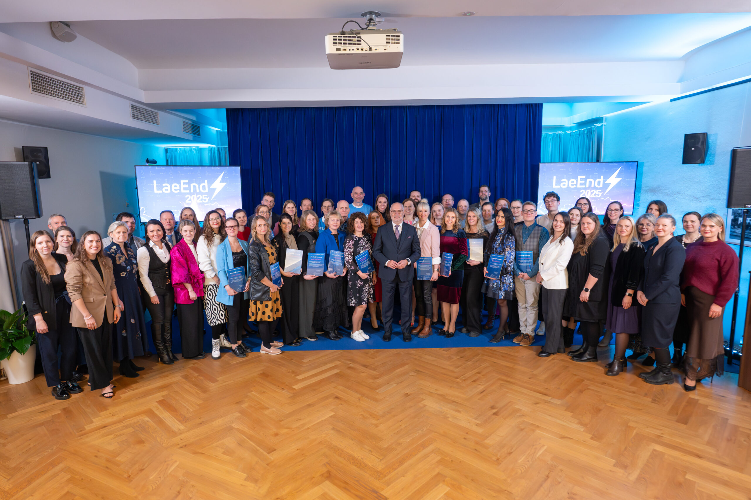Lae End haridusprogramm otsib sel hooajal matemaatika- ja füüsikaõpetajaid