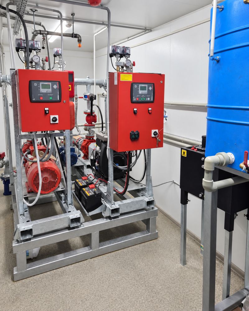 Fully automatic fire pump station for a manufacturing facility